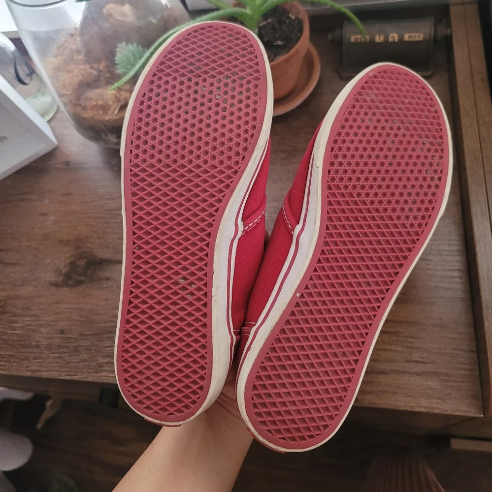 Red Vans - Picture 4 of 7
